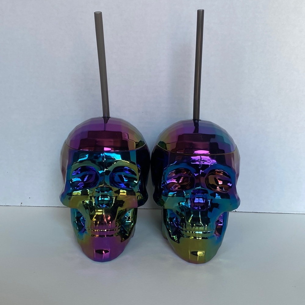 SKULL HEAD CUP WITH STRAW